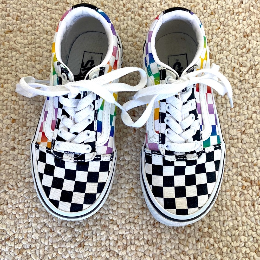 Girls Vans Ward Skate Shoe size 12 Rainbow Check